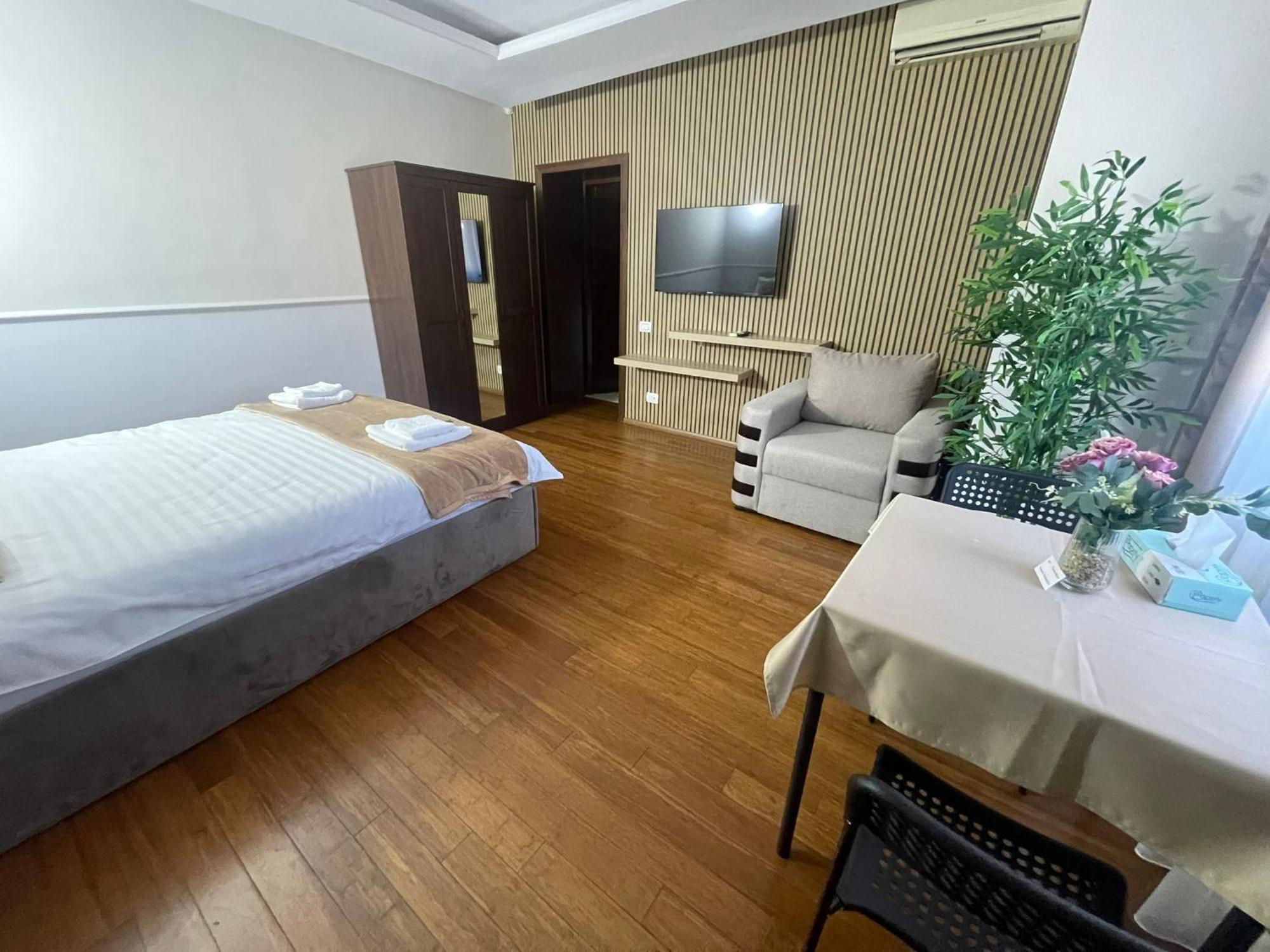 Corbeanca Therme Airport Resort المظهر الخارجي الصورة