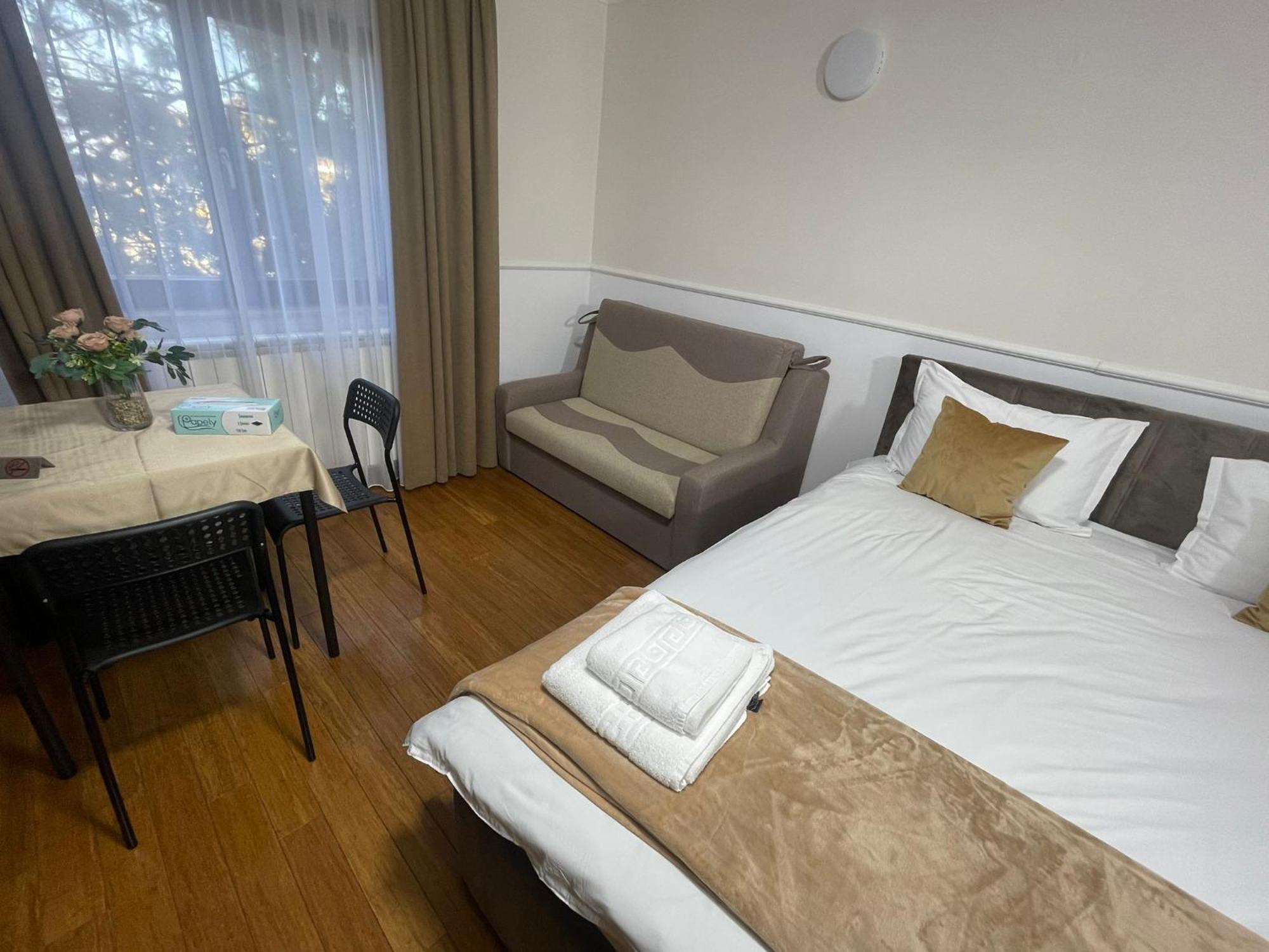 Corbeanca Therme Airport Resort المظهر الخارجي الصورة