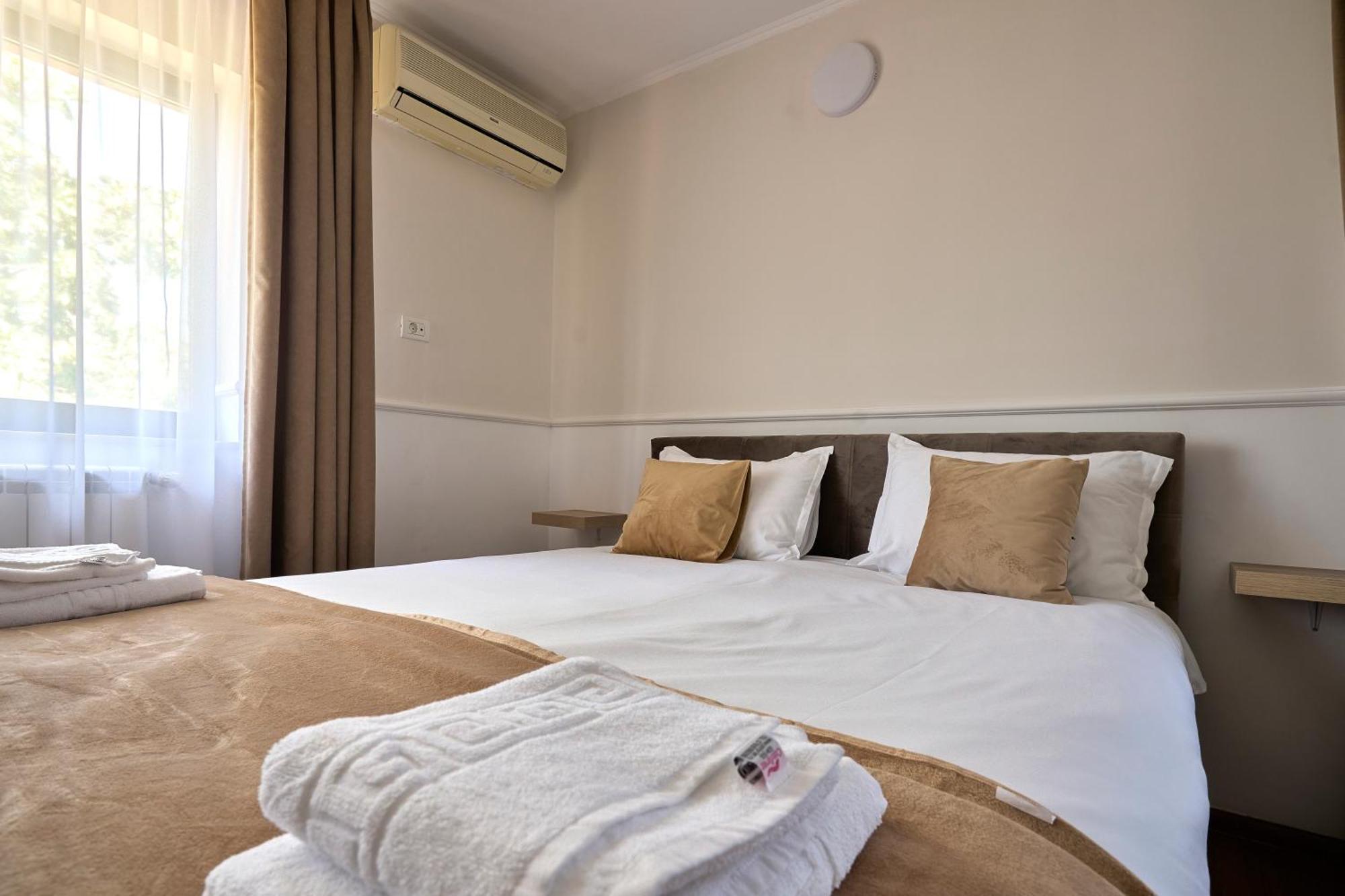 Corbeanca Therme Airport Resort المظهر الخارجي الصورة