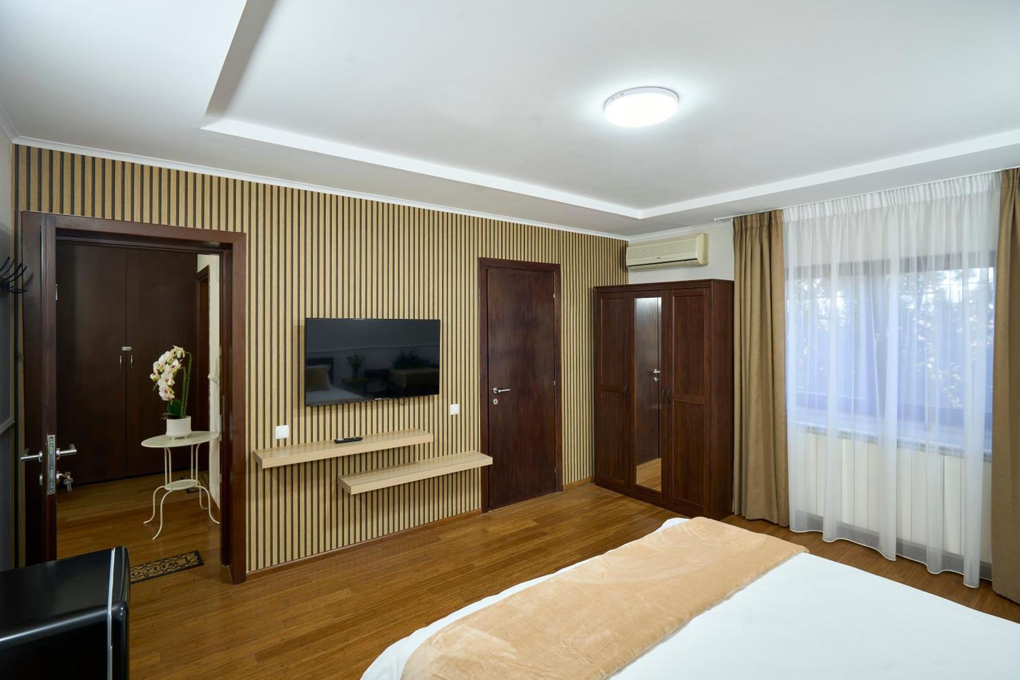 Corbeanca Therme Airport Resort المظهر الخارجي الصورة