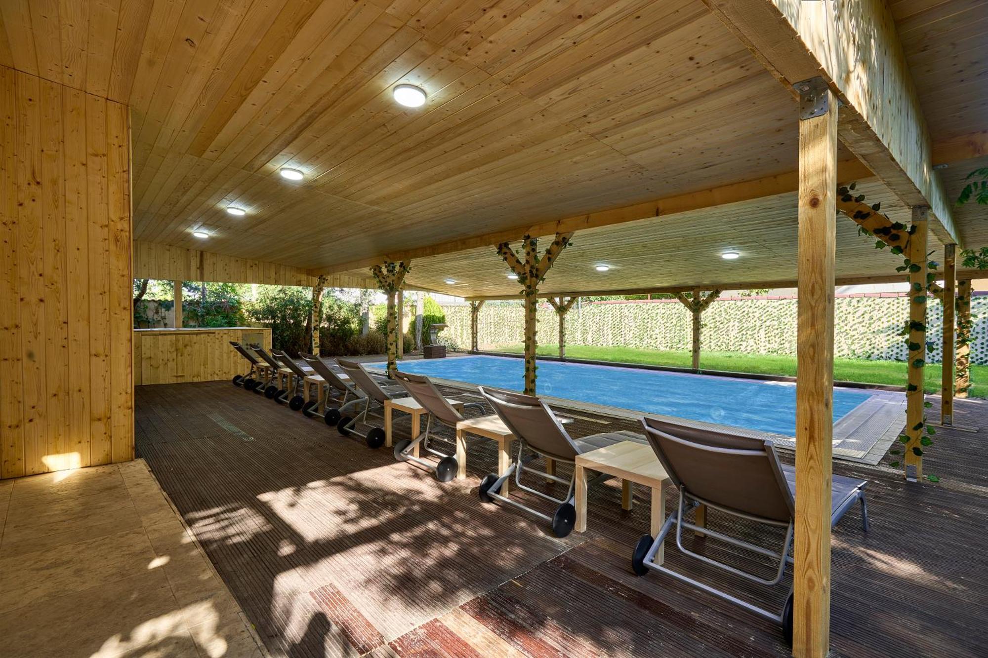 Corbeanca Therme Airport Resort المظهر الخارجي الصورة